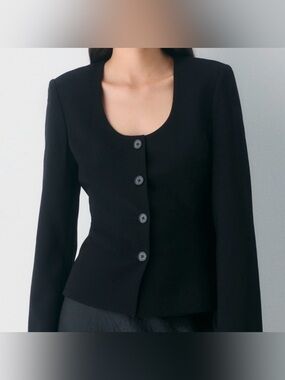 ARITZIA ELM JACKET IN BLACK